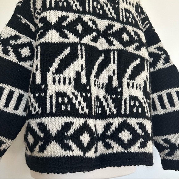 Rare Vintage Super Chunky 100% Wool Handknitted Cardigan Sweater Express Tricot - Picture 6 of 9